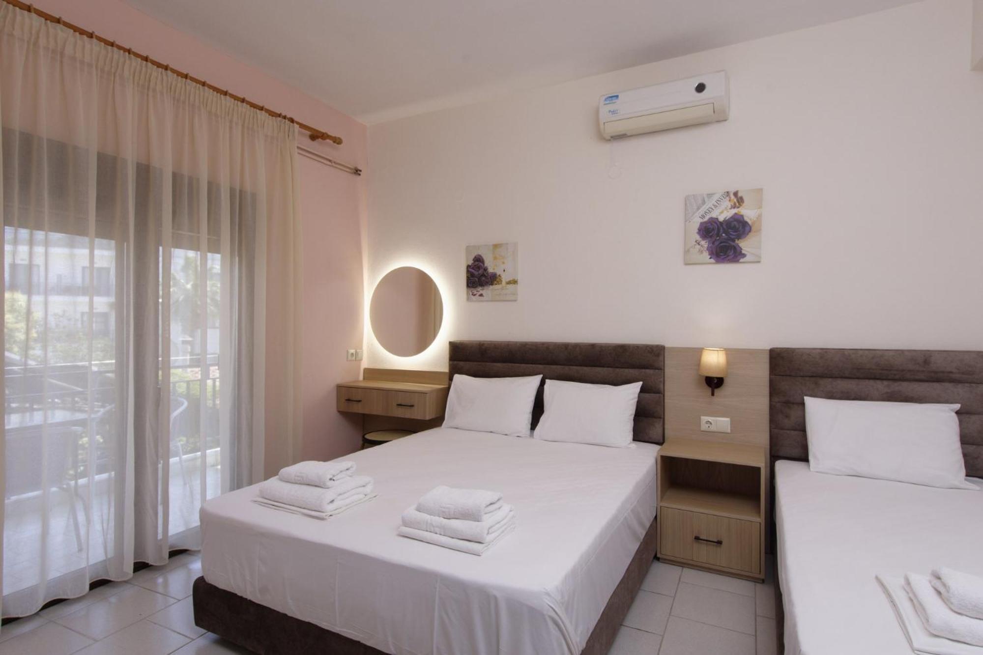 Lotos Apartments 스타브로스 객실 사진